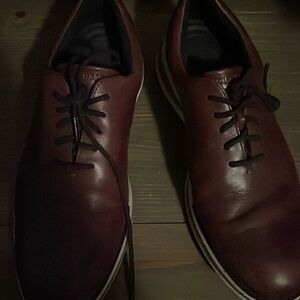 Cole Haan Men’s Grand 360 size 11. Good condition with lots of life left.